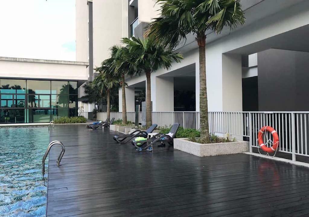 Skyloft Muslim Suite Johor Bahru Ngoại thất bức ảnh