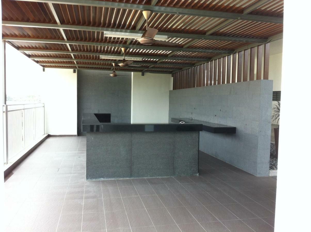 Skyloft Muslim Suite Johor Bahru Ngoại thất bức ảnh