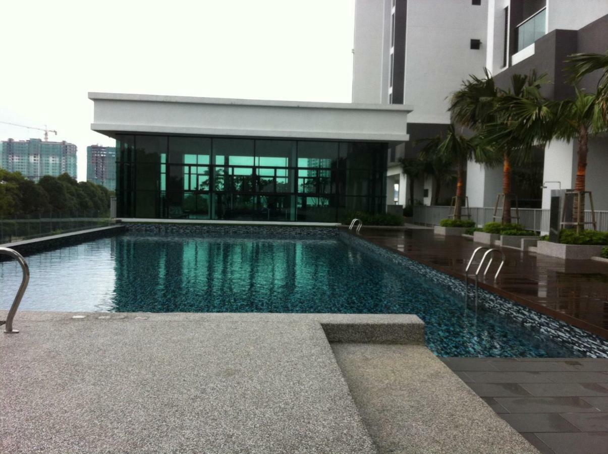 Skyloft Muslim Suite Johor Bahru Ngoại thất bức ảnh
